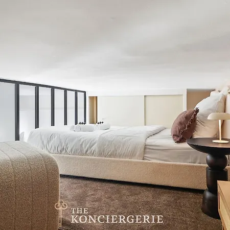 Parisian Chic Retreat - 2 Guests